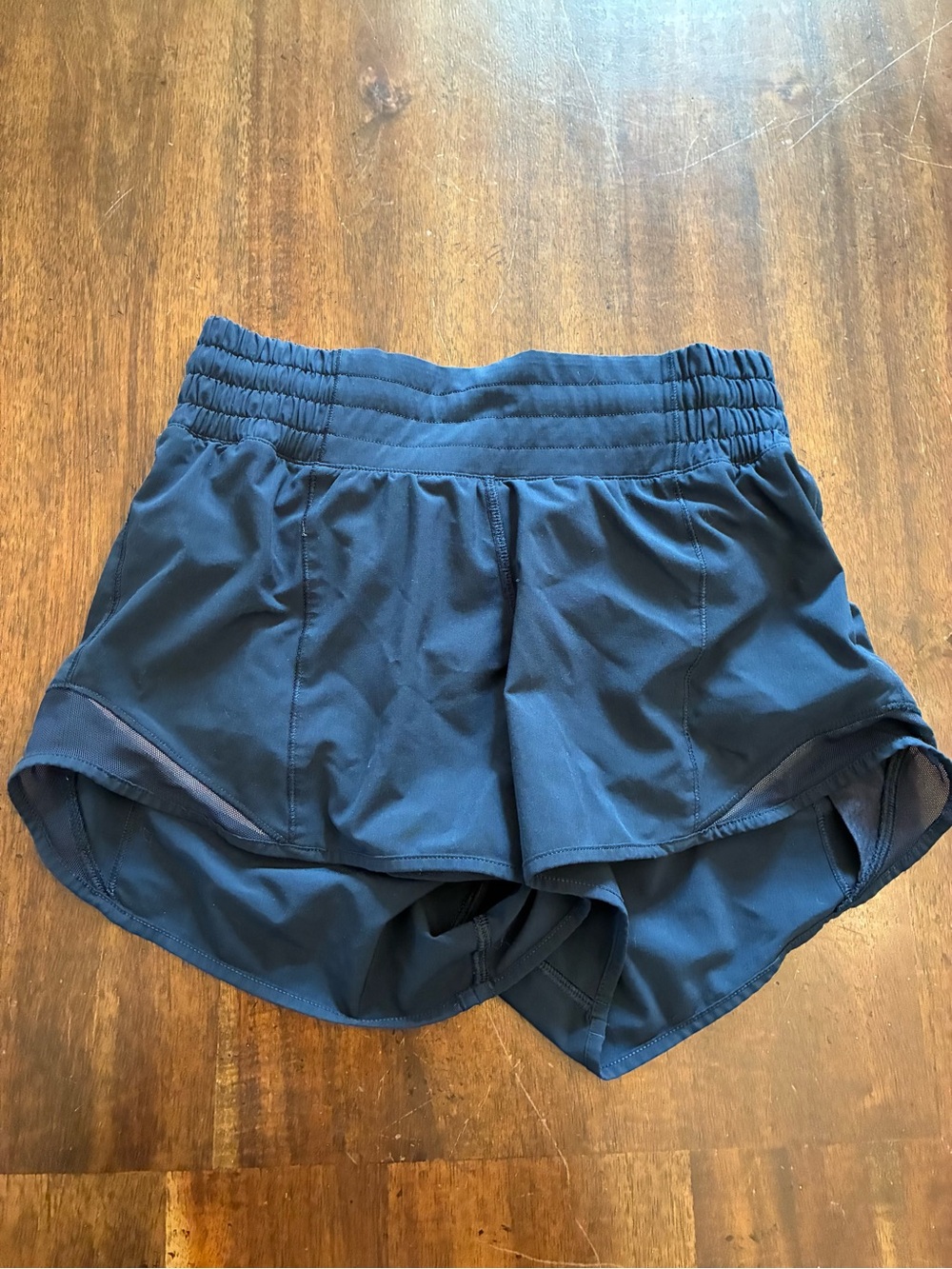 Lululemon Hotty Hot Short Women’s 0 Inseam 2.5" True Navy Blue High-Rise Shorts